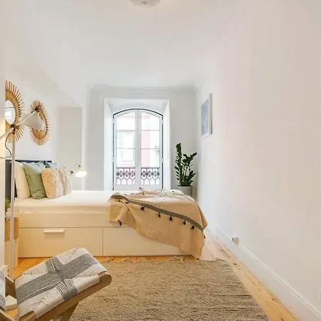 Lejlighed Bright & Beautiful With 2 Beds *