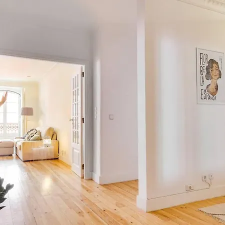 Bright & Beautiful With 2 Beds Lejlighed Lisboa